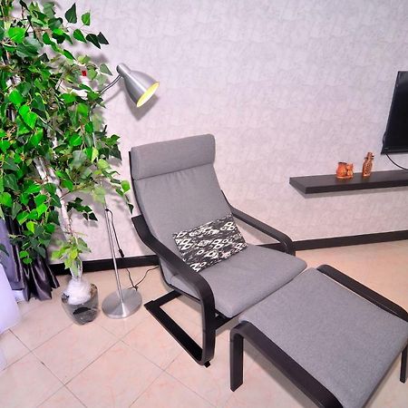 New Riverbank Suites - Waterfront Kuching City エクステリア 写真